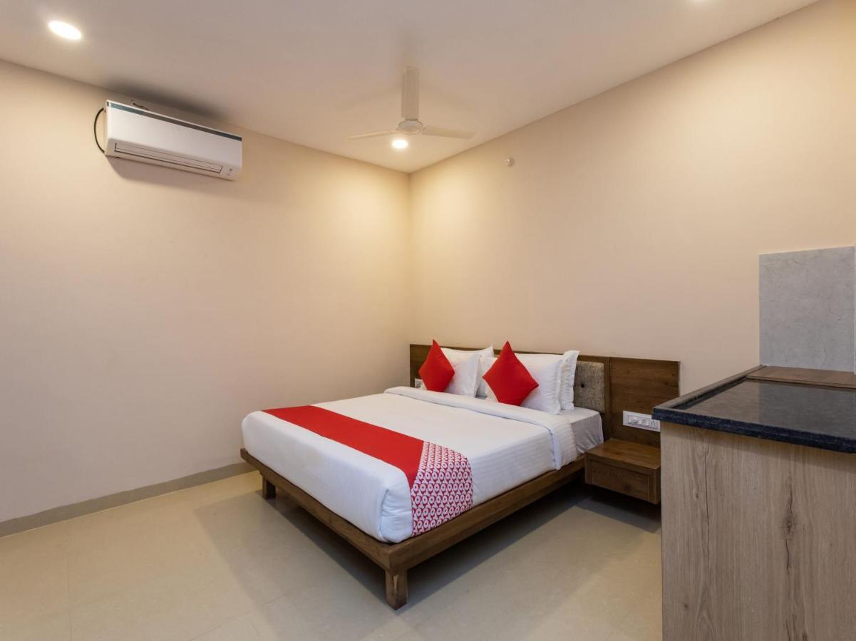 Oyo 72937 Hotel Tyagraj Агра Екстер'єр фото