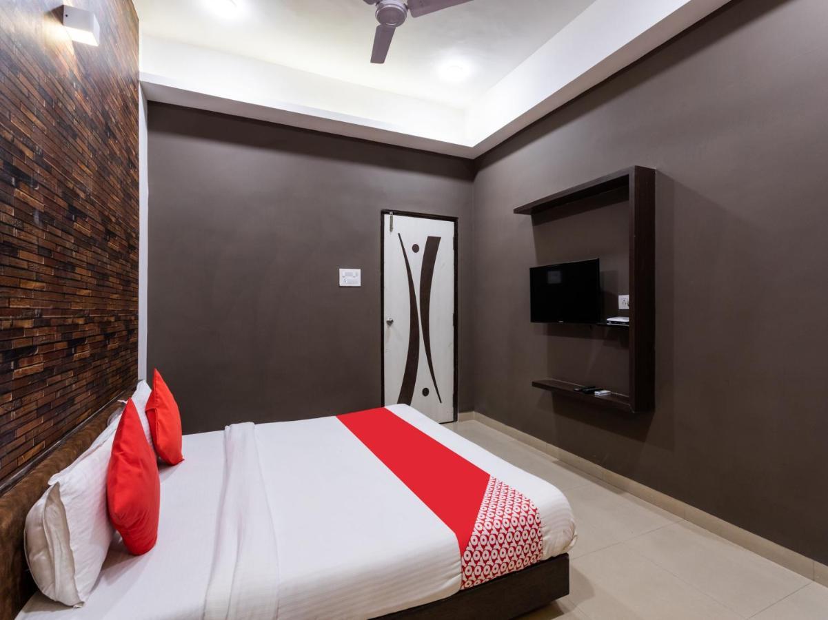 Oyo 72937 Hotel Tyagraj Агра Екстер'єр фото