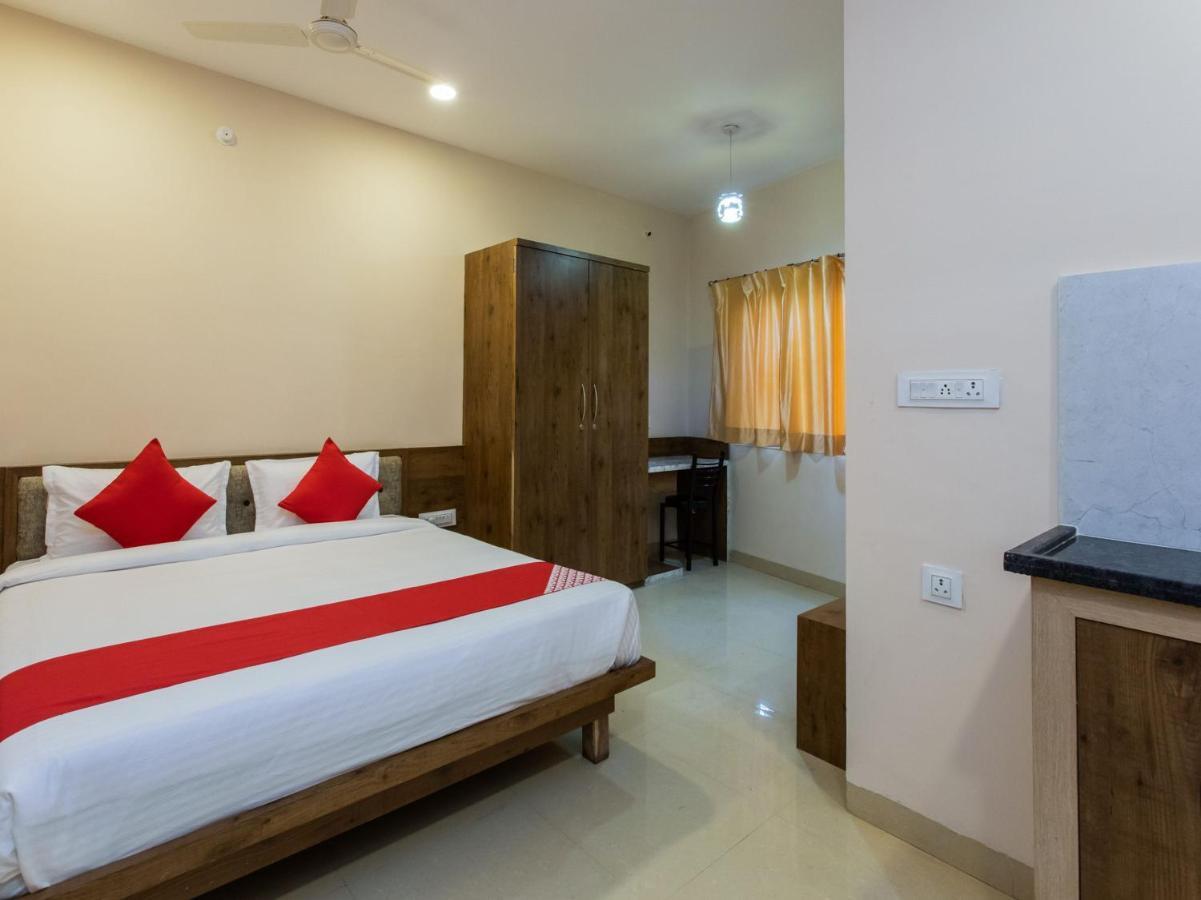 Oyo 72937 Hotel Tyagraj Агра Екстер'єр фото